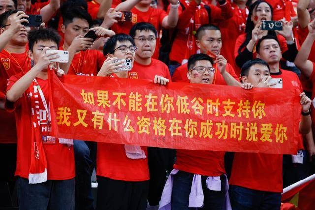 吴梦洁就赛后采访澄清：谈的是伤病非自负