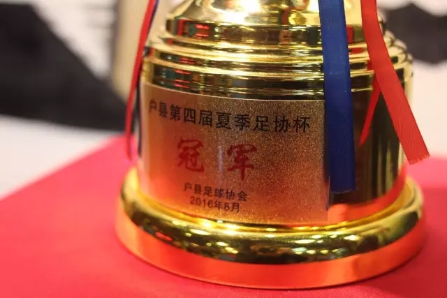 赵心童击败罗伯逊 升至世界第一